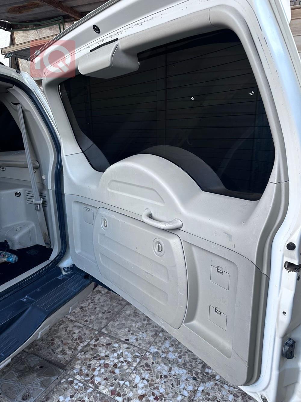 ميتسوبيشي باجيرو